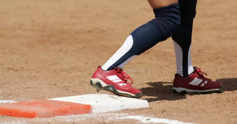 can you use soccer cleats for softball